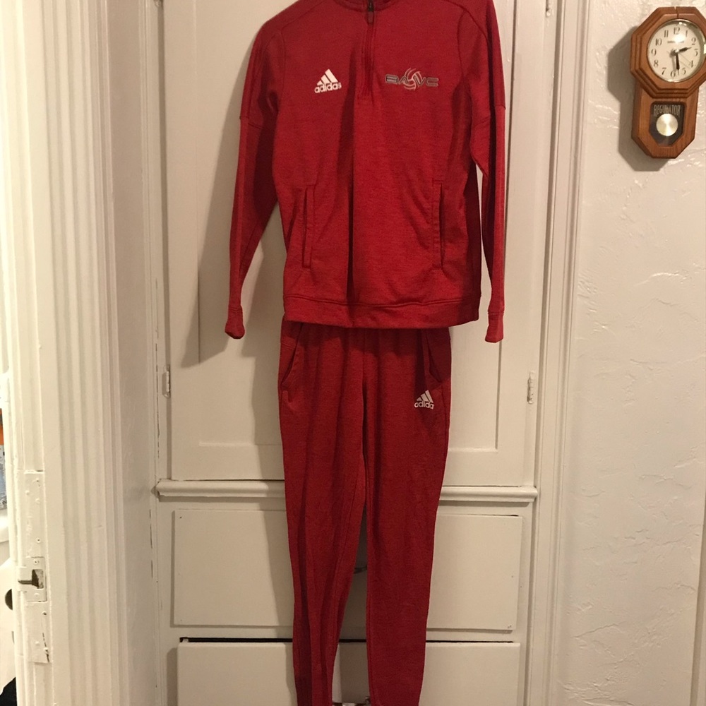 Work out sweatshirt and sweatpants set